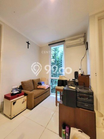Hunian Elit LB 180m2 Siap Huni Desain Elegan di Bintaro, Tangerang Selatan Hunian Elit LB 180m2 Siap Huni Desain Elegan di Bintaro, Tangerang Selatan