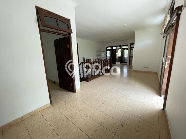 Rumah Elit LB 250m2 Siap Huni Desain Elegan di Jimbaran, Badung Rumah Elit LB 250m2 Siap Huni Desain Elegan di Jimbaran, Badung