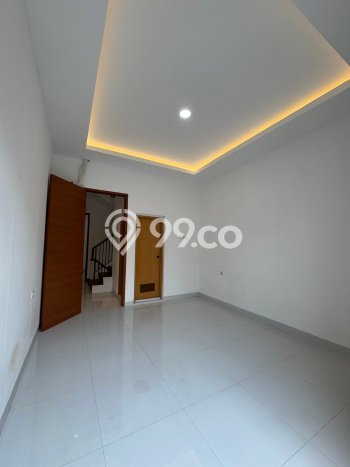 Rumah Luas Asri 4 KT Siap Huni di Tanjung Duren Jakarta Barat Rumah Luas Asri 4 KT Siap Huni di Tanjung Duren Jakarta Barat