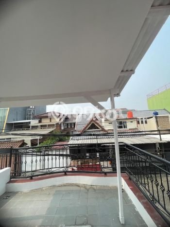 INVESTASI CERDAS! Rumah Premium Citra Garden, Jakarta Barat, LT 180m² Luas Bangunan 200m² INVESTASI CERDAS! Rumah Premium Citra Garden, Jakarta Barat, LT 180m² Luas Bangunan 200m²