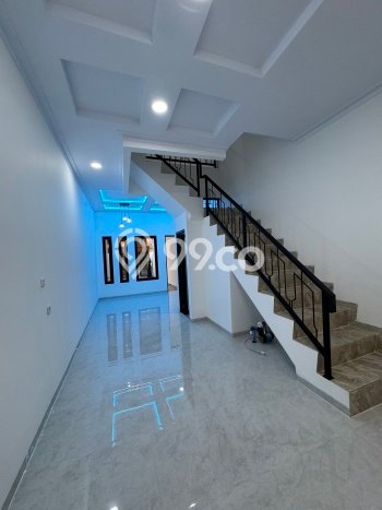 Rumah Mewah LB 185m2 Siap Pakai Desain Elegan di Tanjung Duren, Jakarta Barat Rumah Mewah LB 185m2 Siap Pakai Desain Elegan di Tanjung Duren, Jakarta Barat