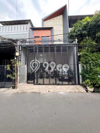 Dijual Rumah Mewah Elegan Dengan View Cantik di Jelambar, Jakarta Barat Dijual Rumah Mewah Elegan Dengan View Cantik di Jelambar, Jakarta Barat