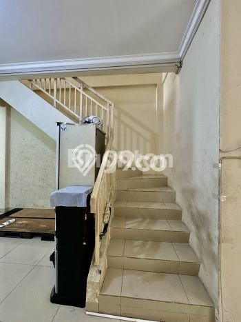 Unit Ruko Dijual di Jakarta Barat LT 68m2 & LB 164m2 Unit Ruko Dijual di Jakarta Barat LT 68m2 & LB 164m2