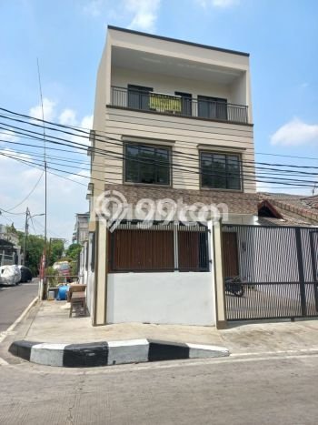 Ruko Bagus LT 136m2 LB 260m2 Dijual di Cempaka Putih Jakarta Pusat Ruko Bagus LT 136m2 LB 260m2 Dijual di Cempaka Putih Jakarta Pusat