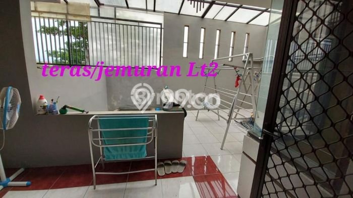 Hunian Elit LB 230m2 Siap Huni Desain Elegan di Permata Jingga, Malang Hunian Elit LB 230m2 Siap Huni Desain Elegan di Permata Jingga, Malang