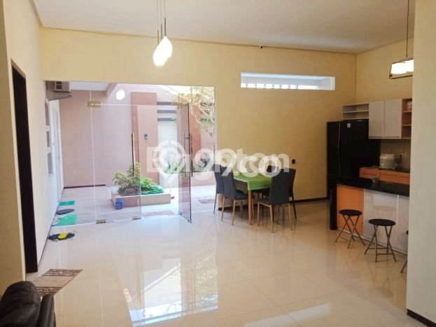 Rumah Disewakan Malang LT 200m2 LB 250m2 Kawasan Araya Rumah Disewakan Malang LT 200m2 LB 250m2 Kawasan Araya