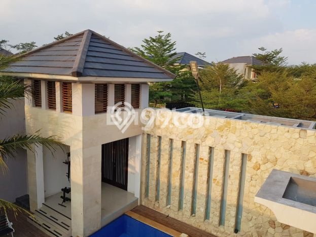 Rumah Elit Modern Siap Huni di Araya Malang Rumah Elit Modern Siap Huni di Araya Malang