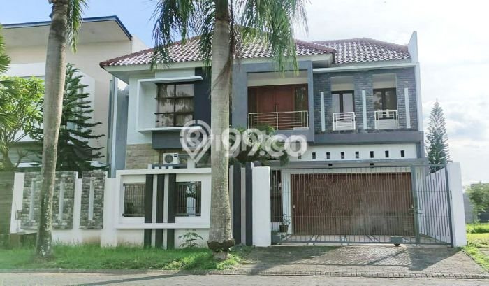 Rumah Elit Modern Tanpa Renovasi di Araya Malang Rumah Elit Modern Tanpa Renovasi di Araya Malang