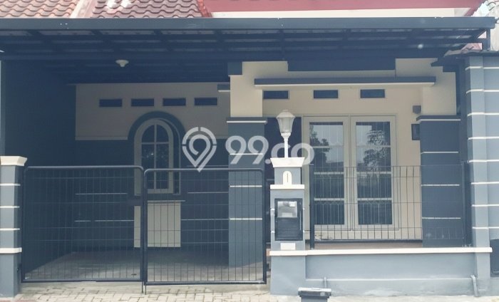 Disewakan! Rumah 3 Kamar Tidur &
2 Kamar Mandi di Araya, Malang Disewakan! Rumah 3 Kamar Tidur &
2 Kamar Mandi di Araya, Malang
