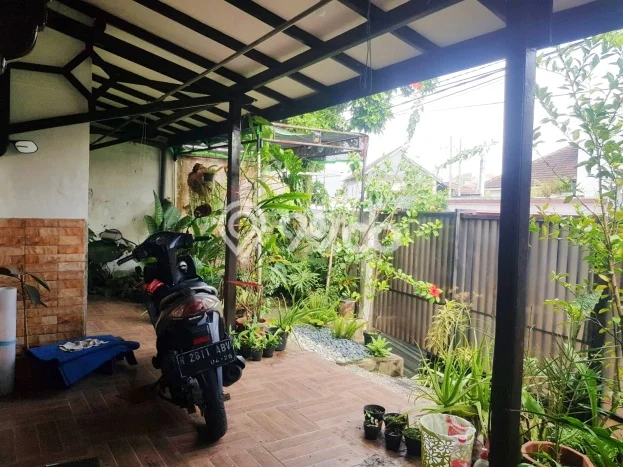 Lokasi terbaik! Rumah siap pakai dikontrakkan di Klojen LB 70m2 Lokasi terbaik! Rumah siap pakai dikontrakkan di Klojen LB 70m2