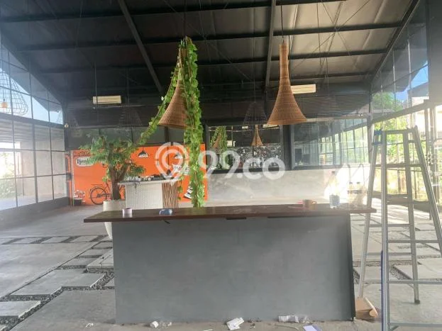 Unit Komersial disewakan di Tembalang Semarang dengan LT 500m2 / LB 350m2 Unit Komersial disewakan di Tembalang Semarang dengan LT 500m2 / LB 350m2