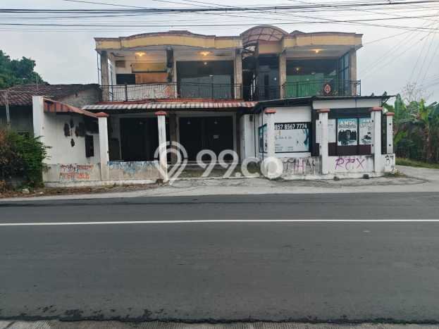 Rumah Modern Cantik 10 KT Bisa Langsung Pindah di Wedi Rumah Modern Cantik 10 KT Bisa Langsung Pindah di Wedi