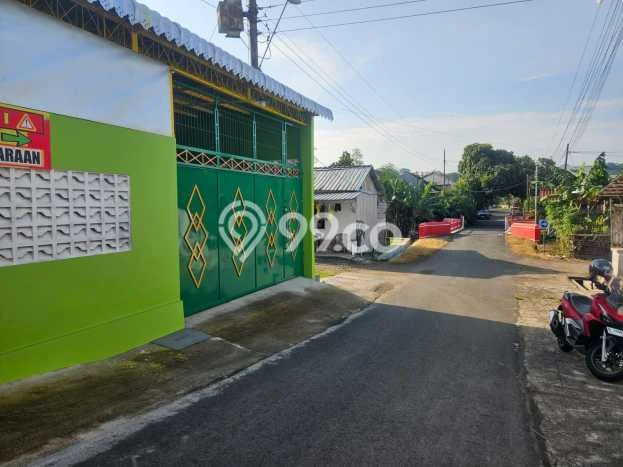 Disewakan Gudang di Pusat Kota Semarang Ramai Strategis Disewakan Gudang di Pusat Kota Semarang Ramai Strategis