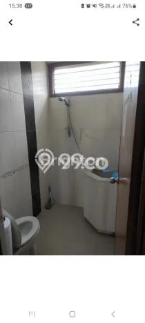 Ruko Disewakan di Kawasan Ramai Semarang Timur, Semarang Ruko Disewakan di Kawasan Ramai Semarang Timur, Semarang