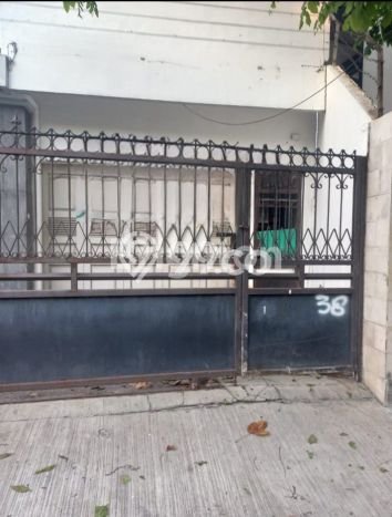 Disewakan! Rumah 3 Kamar Tidur &
2 Kamar Mandi di Karang Tempel, Semarang Disewakan! Rumah 3 Kamar Tidur &
2 Kamar Mandi di Karang Tempel, Semarang