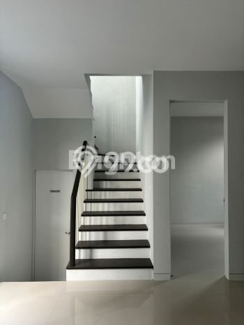 Rumah Modern 3 Kamar LT 105m2 di Sambiroto Rumah Modern 3 Kamar LT 105m2 di Sambiroto