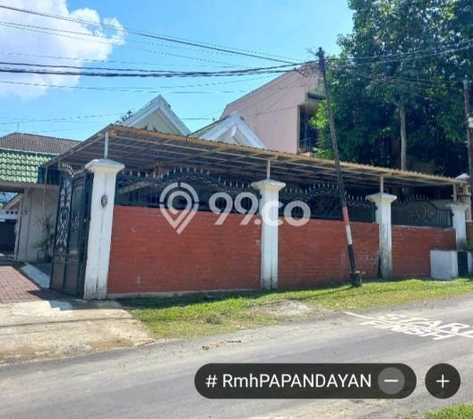Dijual Rumah Premium dengan Fasilitas Sekitar Komplit di Gajah Mungkur, Semarang Dijual Rumah Premium dengan Fasilitas Sekitar Komplit di Gajah Mungkur, Semarang