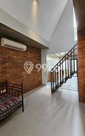 Ready to Use! Luxury House LT 177m2 Desain Modern di Pondok Ranji Ready to Use! Luxury House LT 177m2 Desain Modern di Pondok Ranji