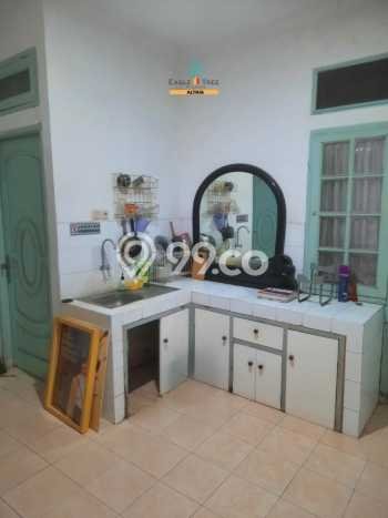 Dijual Rumah Strategis Bagus Punya 2 KT di Serpong Utara Tangerang Selatan SHM Dijual Rumah Strategis Bagus Punya 2 KT di Serpong Utara Tangerang Selatan SHM