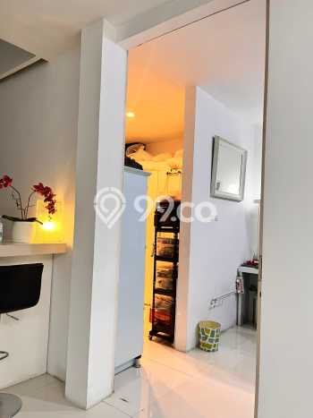 Hunian Elit LB 200m2 Siap Pakai Desain Elegan di Bintaro, Tangerang Selatan Hunian Elit LB 200m2 Siap Pakai Desain Elegan di Bintaro, Tangerang Selatan