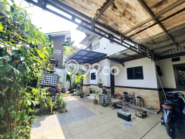 Rumah Elit Modern Tanpa Renovasi di BSD Kencana Loka Tangerang Rumah Elit Modern Tanpa Renovasi di BSD Kencana Loka Tangerang