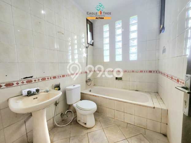 Ready to Use! Luxury House LT 456m2 Desain Elegan di Bintaro Ready to Use! Luxury House LT 456m2 Desain Elegan di Bintaro