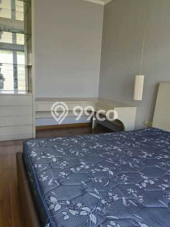 Disewakan! Rumah 3 Kamar Tidur &
3 Kamar Mandi di Bintaro, Tangerang Selatan Disewakan! Rumah 3 Kamar Tidur &
3 Kamar Mandi di Bintaro, Tangerang Selatan