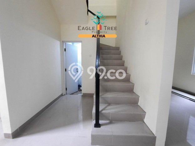 For Sale Rumah 4 Kamar Lokasi Ideal Nyaman dan Strategis di BSD For Sale Rumah 4 Kamar Lokasi Ideal Nyaman dan Strategis di BSD