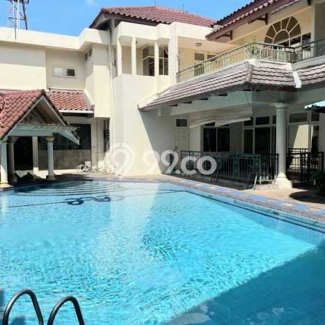 Hunian Mewah LB 500m2 Siap Huni Desain Elegan di Bintaro, Jakarta Selatan Hunian Mewah LB 500m2 Siap Huni Desain Elegan di Bintaro, Jakarta Selatan