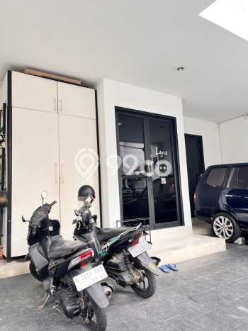 Hunian Elit LB 200m2 Siap Pakai Desain Elegan di Bintaro, Tangerang Selatan Hunian Elit LB 200m2 Siap Pakai Desain Elegan di Bintaro, Tangerang Selatan