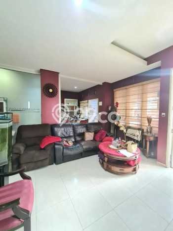 Rumah Mewah LB 200m2 Siap Pakai Desain Elegan di Bintaro, Tangerang Selatan Rumah Mewah LB 200m2 Siap Pakai Desain Elegan di Bintaro, Tangerang Selatan