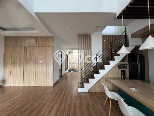 Hunian Mewah LB 150m2 Siap Huni Desain Elegan di Graha Raya, Tangerang Hunian Mewah LB 150m2 Siap Huni Desain Elegan di Graha Raya, Tangerang
