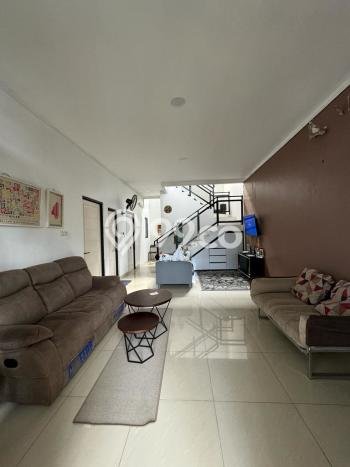 Dijual Rumah 4 Kamar Lokasi Ideal Bagus dan Strategis di Ciputat Dijual Rumah 4 Kamar Lokasi Ideal Bagus dan Strategis di Ciputat
