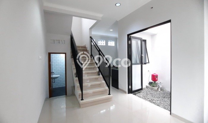 Jual Rumah Minimalis Bagus Punya 2 KT di Ciledug Tangerang SHM Jual Rumah Minimalis Bagus Punya 2 KT di Ciledug Tangerang SHM