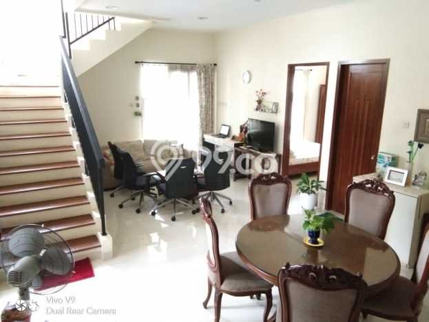 Dijual Rumah Luas Megah Dengan View Cantik di Bintaro, Tangerang Selatan Dijual Rumah Luas Megah Dengan View Cantik di Bintaro, Tangerang Selatan