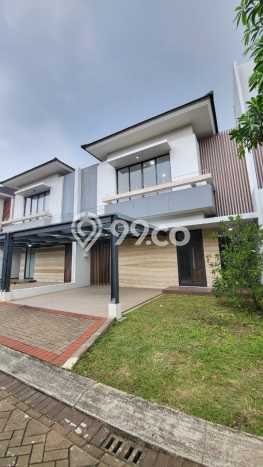 SEGERA MILIKI! Rumah di , Jakarta Selatan, Luas 135m2m² LB 162m2m² SEGERA MILIKI! Rumah di , Jakarta Selatan, Luas 135m2m² LB 162m2m²