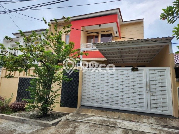 Hunian Eksklusif Siap Huni LT 239m2 di Duren Sawit, Jakarta Timur Hunian Eksklusif Siap Huni LT 239m2 di Duren Sawit, Jakarta Timur