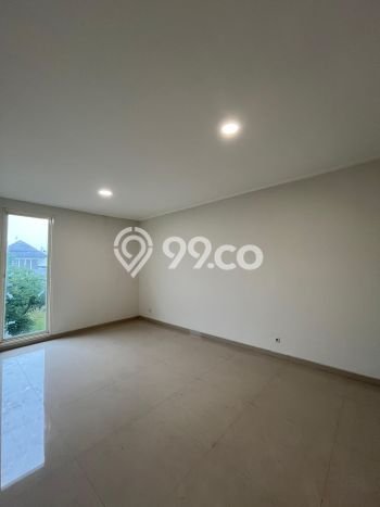 PROPERTI UNGGULAN! Rumah Strategis di Sambikerep, LT 190m2m² LB 300m2m² PROPERTI UNGGULAN! Rumah Strategis di Sambikerep, LT 190m2m² LB 300m2m²