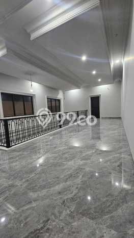 Jual Rumah Luas Elegan Dengan View Eksklusif di Cibubur, Bogor Jual Rumah Luas Elegan Dengan View Eksklusif di Cibubur, Bogor