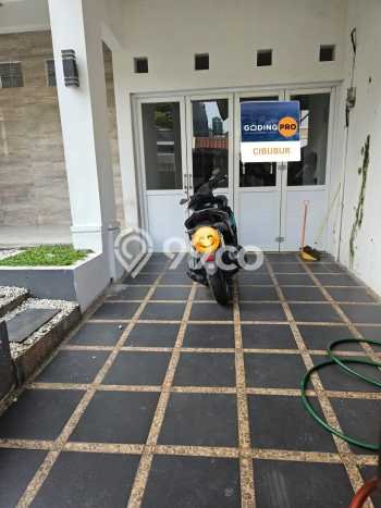 Rumah Elit Modern Tanpa Renovasi di Cibubur Depok Rumah Elit Modern Tanpa Renovasi di Cibubur Depok