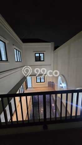 Jual Rumah Luas Elegan Dengan View Eksklusif di Cibubur, Bogor Jual Rumah Luas Elegan Dengan View Eksklusif di Cibubur, Bogor