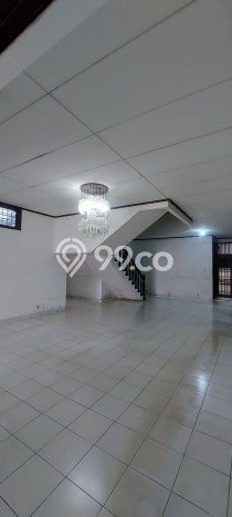 Ready to Use! Luxury House LT 382m2 Desain Modern di SCBD Ready to Use! Luxury House LT 382m2 Desain Modern di SCBD
