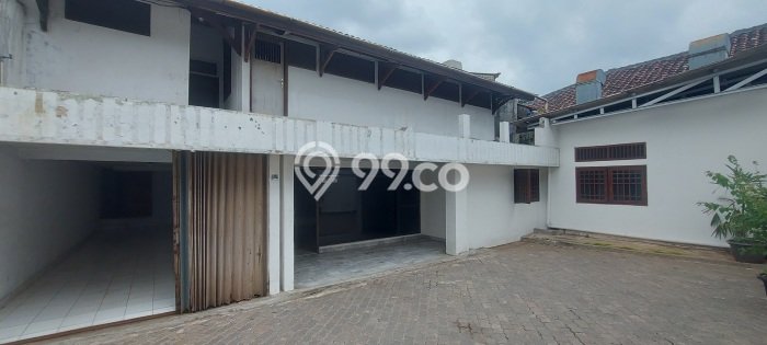 Ready to Use! Luxury House LT 382m2 Desain Modern di SCBD Ready to Use! Luxury House LT 382m2 Desain Modern di SCBD