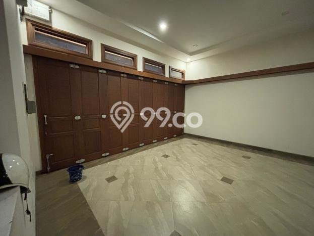 Dijual Rumah Mewah Elegan Dengan View Eksklusif di Jaka Permai, Bekasi Dijual Rumah Mewah Elegan Dengan View Eksklusif di Jaka Permai, Bekasi
