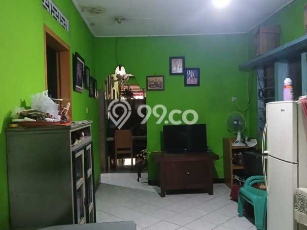 Rumah Bagus di Gajah Mungkur, Semarang, LT 139m2m² LB 90m2m² DIJUAL CEPAT! Rumah Bagus di Gajah Mungkur, Semarang, LT 139m2m² LB 90m2m² DIJUAL CEPAT!