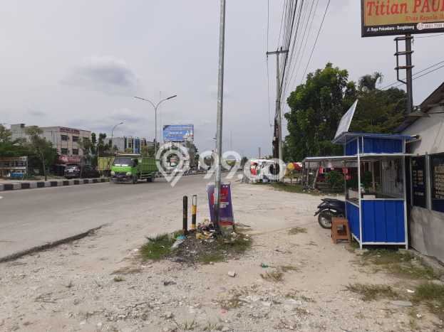 Area Ramai! Ruko Dijual di Tampan untuk Bisnis Luas Bangunan 2160m2 Area Ramai! Ruko Dijual di Tampan untuk Bisnis Luas Bangunan 2160m2