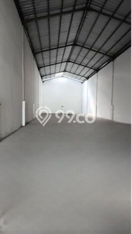 FOR RENT! Gudang di Garuda Sakti Cocok untuk Bisnis 470m2 FOR RENT! Gudang di Garuda Sakti Cocok untuk Bisnis 470m2