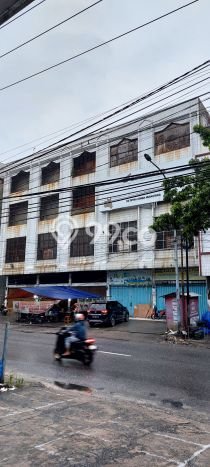 Unit Ruko Dijual di Pekanbaru LT 1121m2 & LB 1500m2 Unit Ruko Dijual di Pekanbaru LT 1121m2 & LB 1500m2