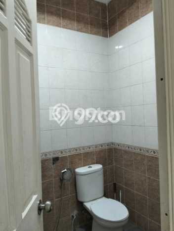 Bisa KPR! Rumah Asri di Graha Padma, LT 153m² LB 90m² Bisa KPR! Rumah Asri di Graha Padma, LT 153m² LB 90m²
