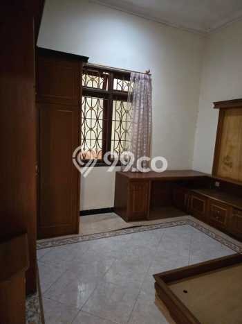 Jarang Ada! Rumah Sewa 4 Kamar Bagus Siap Huni sultan agung Jarang Ada! Rumah Sewa 4 Kamar Bagus Siap Huni sultan agung